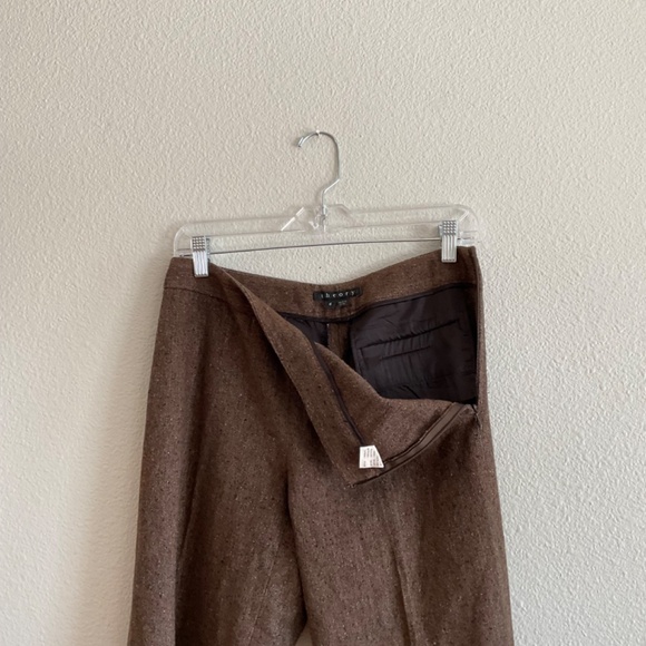 Theory Tensley Wool and Silk Blend Flared Trousers - Picture 4 of 6